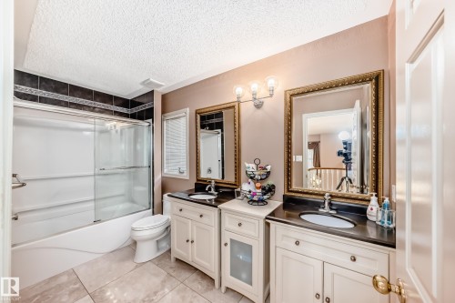 17416 53 Avenue Nw, Edmonton, AB - Indoor Photo Showing Bathroom
