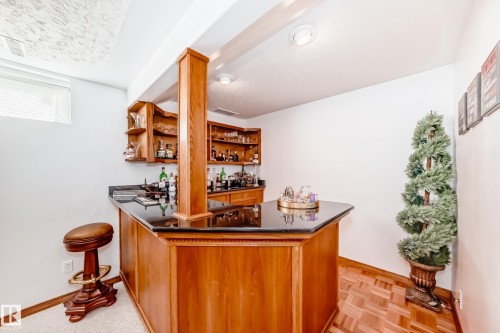 17416 53 Avenue Nw, Edmonton, AB - Indoor