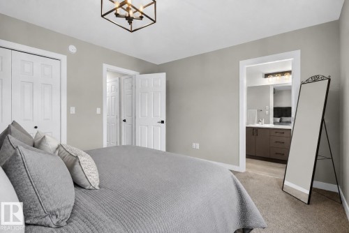 16635 30 Avenue Sw, Edmonton, AB - Indoor Photo Showing Bedroom