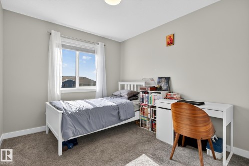 16635 30 Avenue Sw, Edmonton, AB - Indoor Photo Showing Bedroom