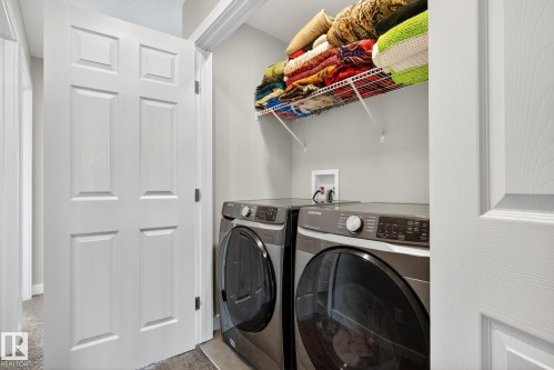 16635 30 Avenue Sw, Edmonton, AB - Indoor Photo Showing Laundry Room
