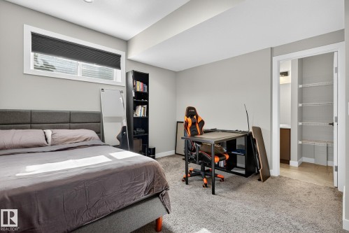 16635 30 Avenue Sw, Edmonton, AB - Indoor Photo Showing Bedroom