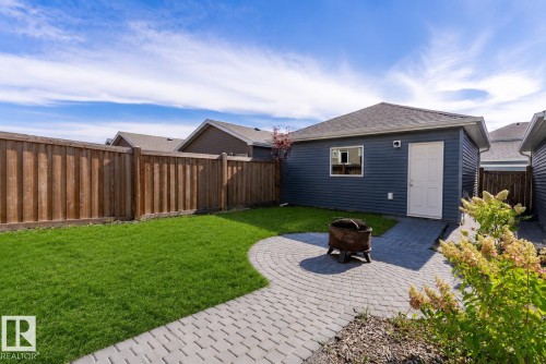 16635 30 Avenue Sw, Edmonton, AB - Outdoor