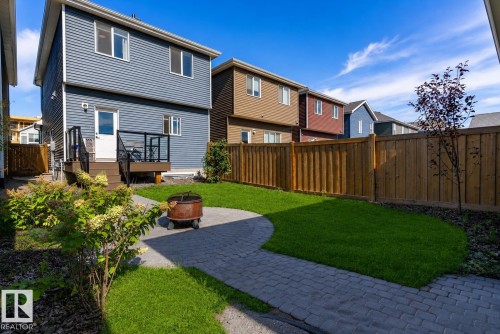 16635 30 Avenue Sw, Edmonton, AB - Outdoor