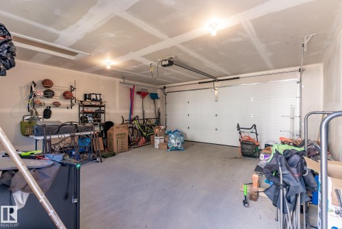 16635 30 Avenue Sw, Edmonton, AB - Indoor Photo Showing Garage