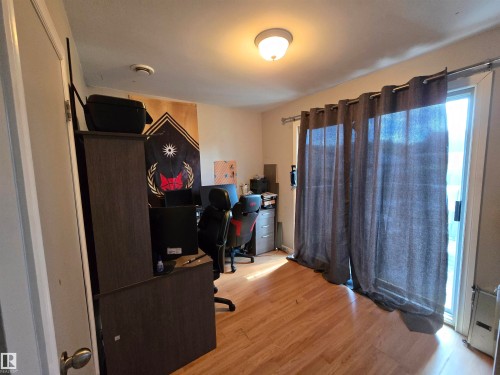 4033 117 Avenue Nw, Edmonton, AB - Indoor Photo Showing Other Room