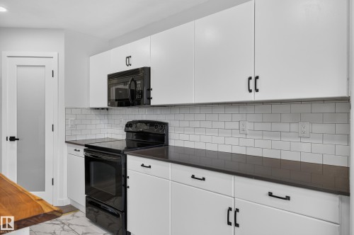 1315 Westerra Drive, Stony Plain, AB - Indoor Photo Showing Kitchen