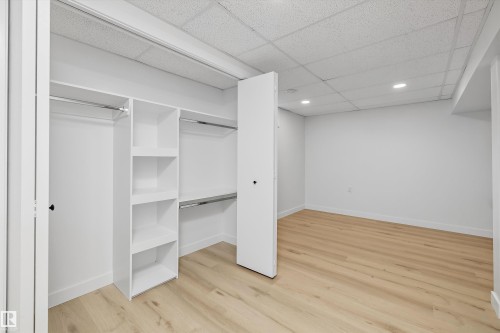84 Willowdale Place Nw, Edmonton, AB - Indoor