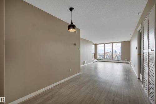 #2001 10149 Saskatchewan Dr Nw, Edmonton, AB - Indoor Photo Showing Other Room