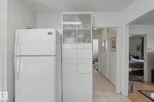 9706 159 Street Nw, Edmonton, AB - Indoor