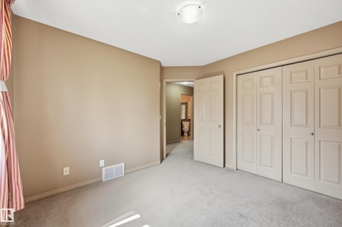 #60 1128 156 St Nw, Edmonton, AB - Indoor Photo Showing Other Room