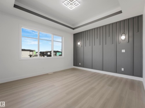 760 32 Street Sw, Edmonton, AB - Indoor Photo Showing Other Room