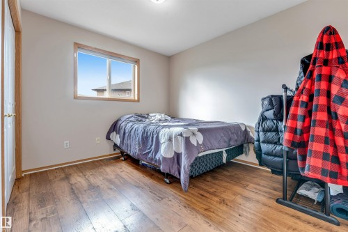 5119 157 Avenue Nw, Edmonton, AB - Indoor Photo Showing Bedroom