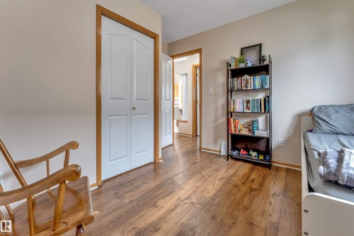 5119 157 Avenue Nw, Edmonton, AB - Indoor Photo Showing Other Room