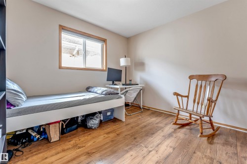 5119 157 Avenue Nw, Edmonton, AB - Indoor Photo Showing Bedroom