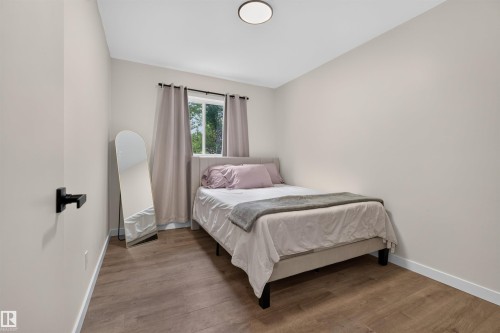 4216 49 Avenue, Beaumont, AB - Indoor Photo Showing Bedroom