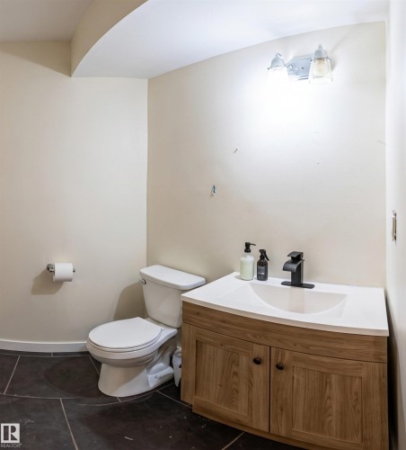 4216 49 Avenue, Beaumont, AB - Indoor Photo Showing Bathroom