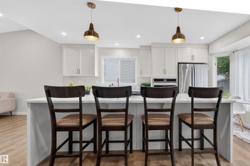 4216 49 Avenue, Beaumont, AB - Indoor Photo Showing Dining Room