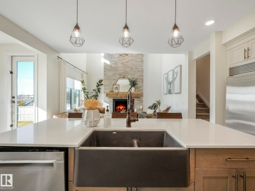 6613 62 Avenue, Beaumont, AB - Indoor Photo Showing Kitchen
