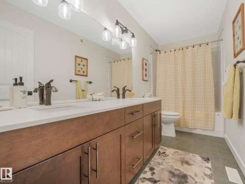 6613 62 Avenue, Beaumont, AB - Indoor Photo Showing Bathroom