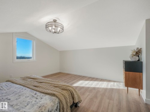 6613 62 Avenue, Beaumont, AB - Indoor Photo Showing Bedroom