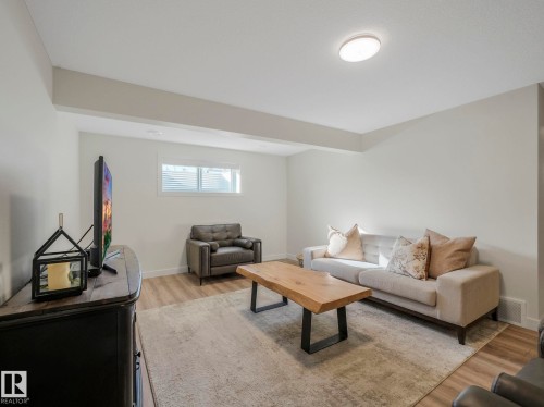 6613 62 Avenue, Beaumont, AB - Indoor