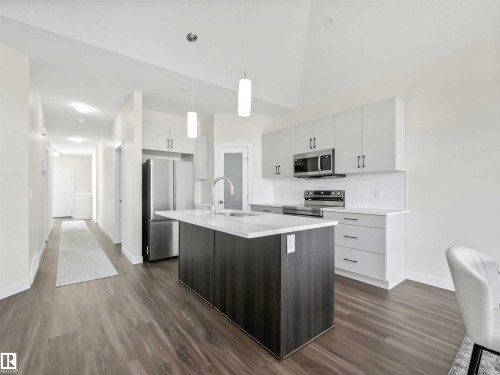#2 7800 94 St, Morinville, AB - Indoor Photo Showing Kitchen With Upgraded Kitchen
