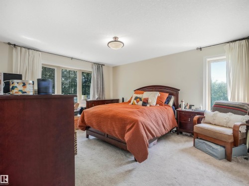 10230 148 Street Nw, Edmonton, AB - Indoor Photo Showing Bedroom
