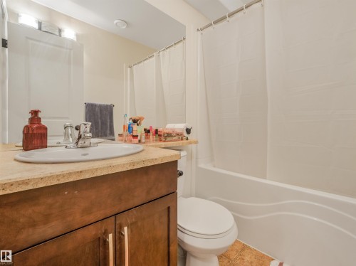 10230 148 Street Nw, Edmonton, AB - Indoor Photo Showing Bathroom