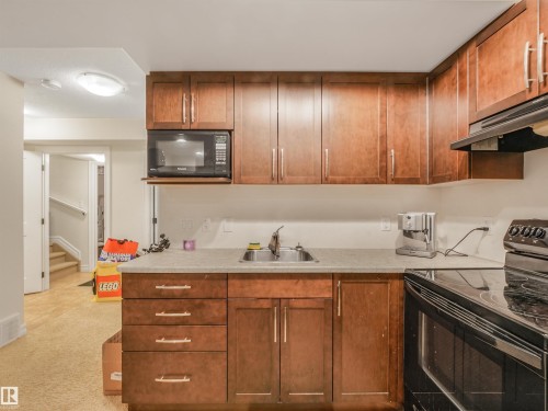 10230 148 Street Nw, Edmonton, AB - Indoor Photo Showing Kitchen