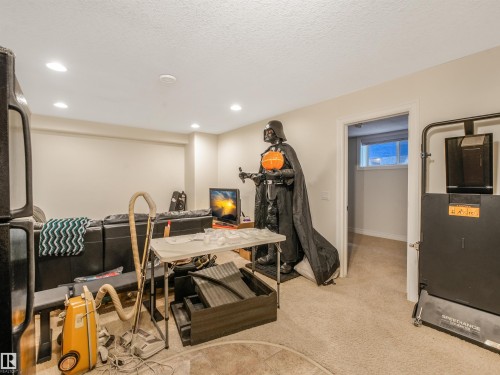 10230 148 Street Nw, Edmonton, AB - Indoor