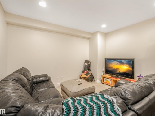 10230 148 Street Nw, Edmonton, AB - Indoor