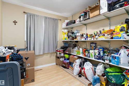 5815 136 Avenue Nw, Edmonton, AB - Indoor With Storage
