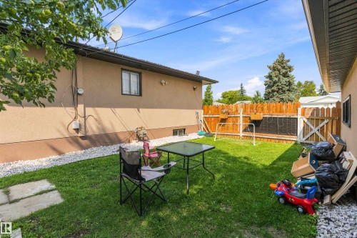 5815 136 Avenue Nw, Edmonton, AB - Outdoor With Exterior