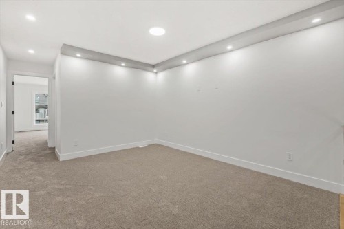 69 Elliott Wynd, Fort Saskatchewan, AB - Indoor Photo Showing Other Room