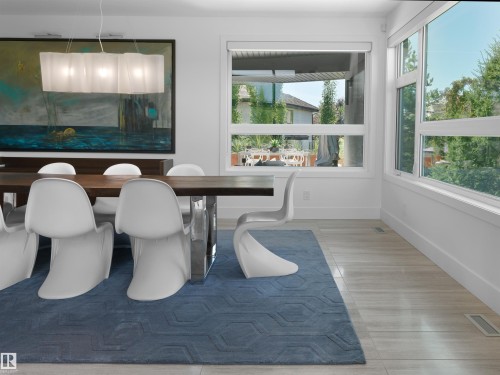 703 Dalhousie Way Nw, Edmonton, AB - Indoor Photo Showing Dining Room