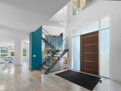703 Dalhousie Way Nw, Edmonton, AB - Indoor Photo Showing Other Room