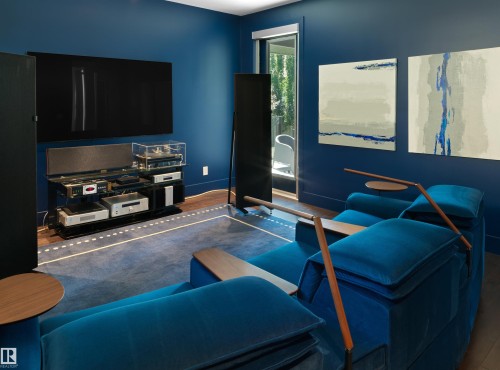 703 Dalhousie Way Nw, Edmonton, AB - Indoor Photo Showing Other Room