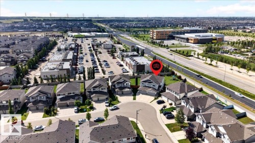 Aerial perspective showcasing a residential neighborhood with a cul-de-sac - 1529 26 Ave Nw Nw, Edmonton, AB - Outdoor With View
