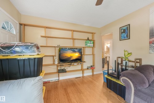 Additional content - 12209 94 Street Nw, Edmonton, AB - Indoor