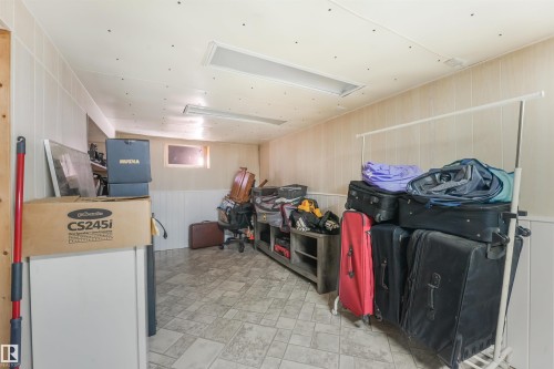 Additional content - 12209 94 Street Nw, Edmonton, AB - Indoor