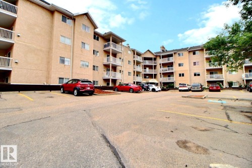#411 4220 139 Av Nw, Edmonton, AB - Outdoor