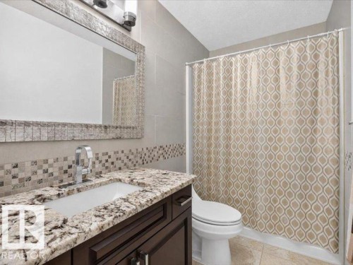 17411 106 Street Nw, Edmonton, AB - Indoor Photo Showing Bathroom