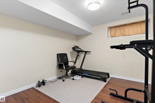 8521 8 Avenue Sw, Edmonton, AB - Indoor Photo Showing Gym Room
