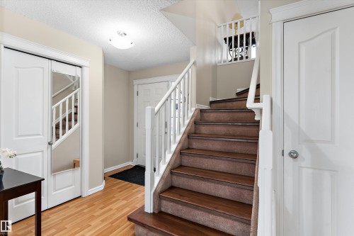 8521 8 Avenue Sw, Edmonton, AB - Indoor Photo Showing Other Room