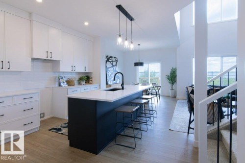 37 Axelwood Crescent, Spruce Grove, AB - Indoor Photo Showing Kitchen With Upgraded Kitchen