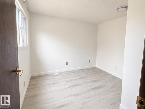 18625 66 Avenue Nw, Edmonton, AB - Indoor Photo Showing Other Room