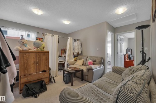 7503 Getty Gate Gate Nw, Edmonton, AB - Indoor Photo Showing Other Room