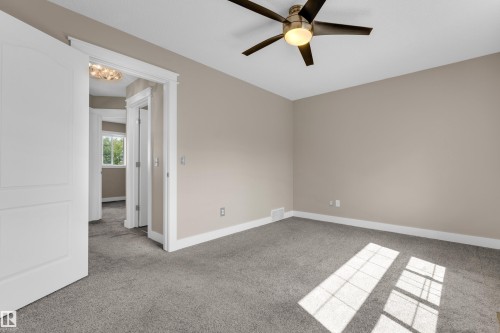 1434 Grant Way Nw, Edmonton, AB - Indoor Photo Showing Other Room