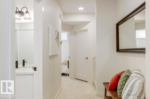 2040 194 Street Nw, Edmonton, AB - Indoor Photo Showing Other Room